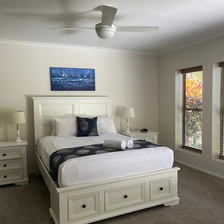 The Village Holiday Apartments At Burleigh Heads Gold Coast Eksteriør bilde