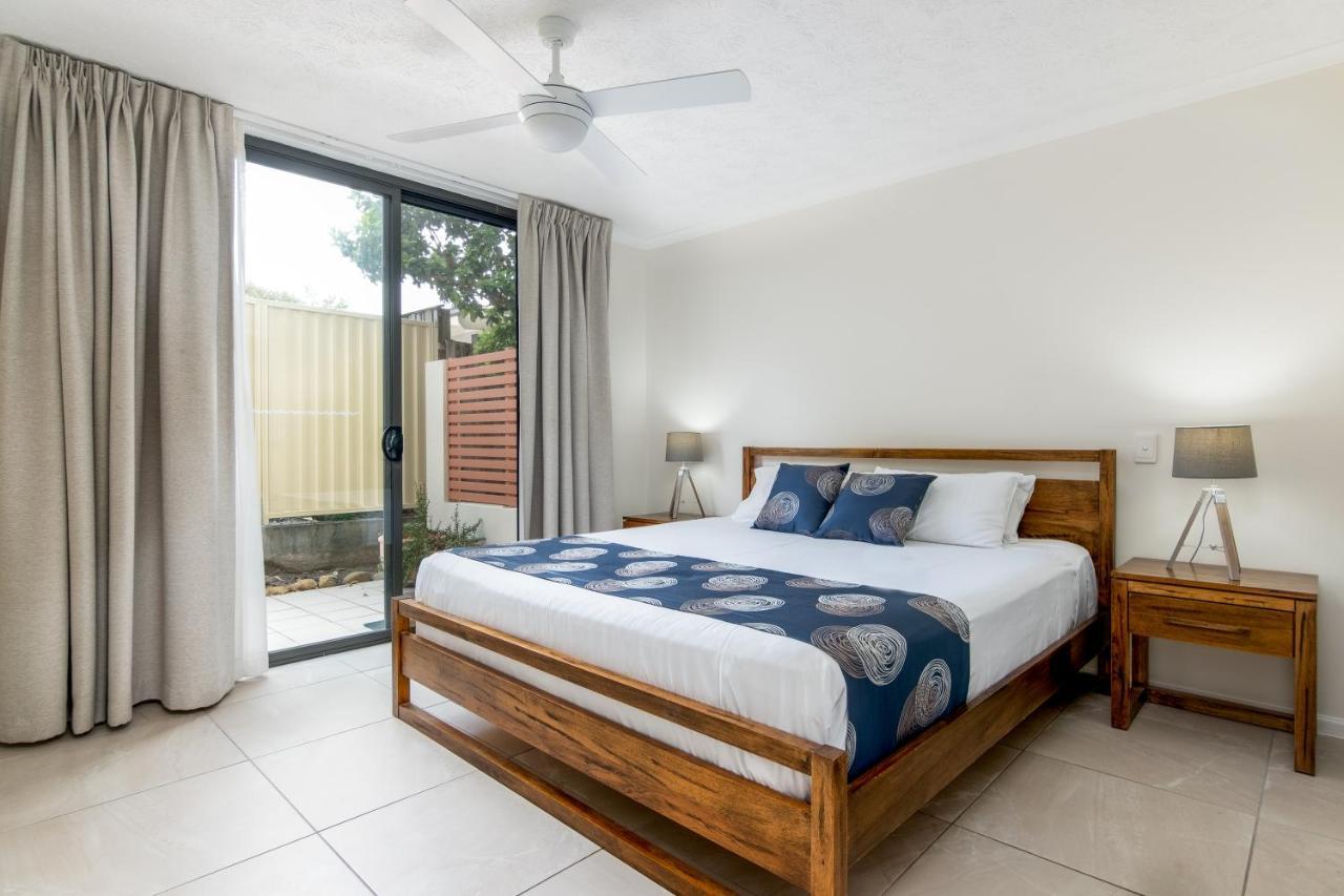 The Village Holiday Apartments At Burleigh Heads Gold Coast Eksteriør bilde