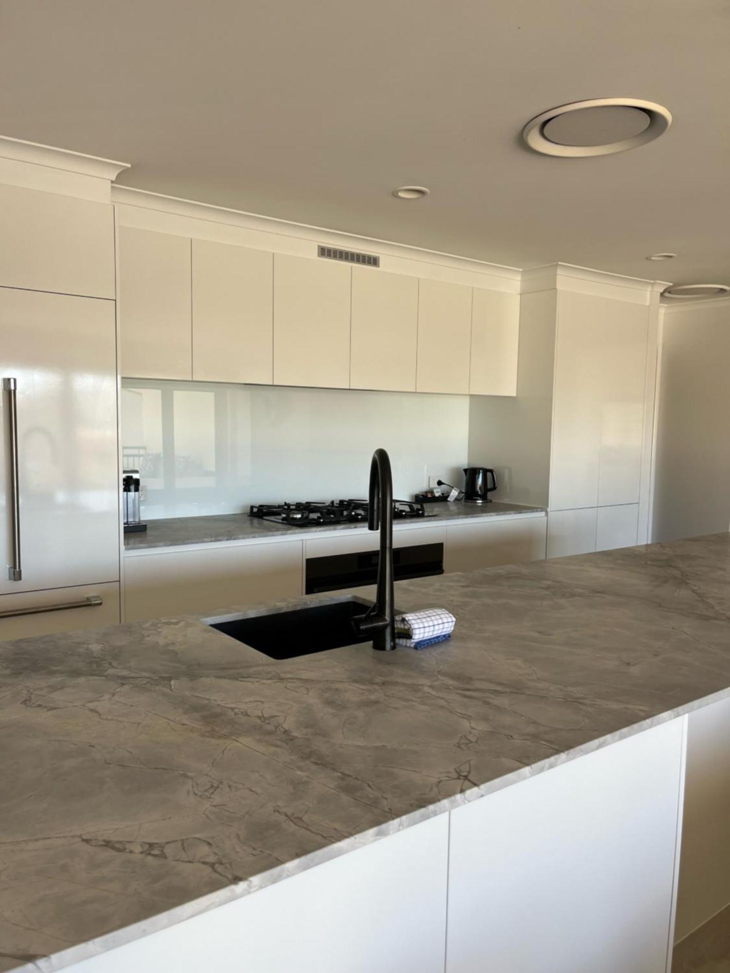 The Village Holiday Apartments At Burleigh Heads Gold Coast Eksteriør bilde